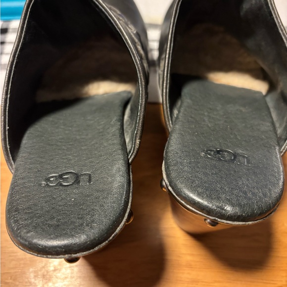 Women’s UGG clogs - Picture 4 of 6